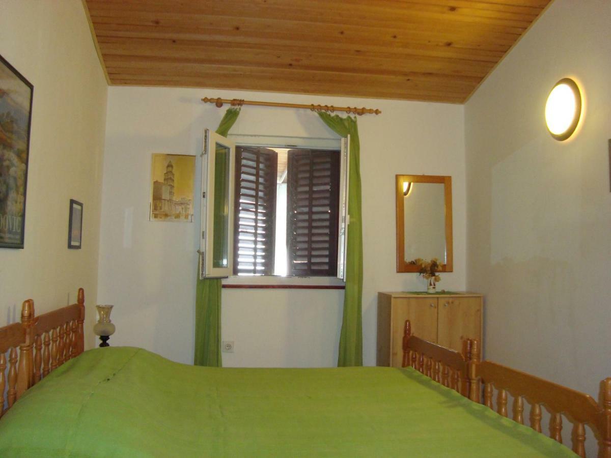 Apartments Lovor Silba Esterno foto